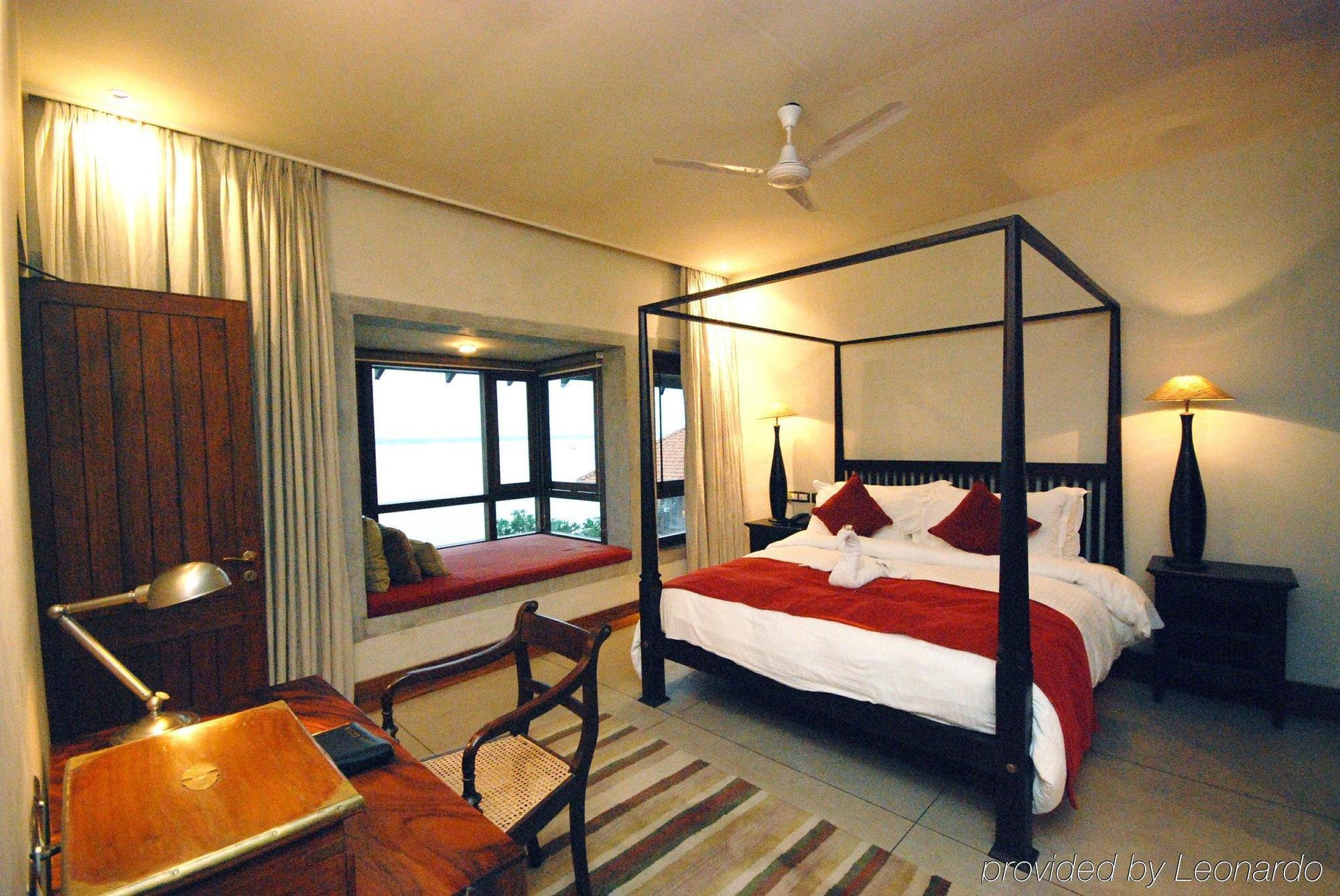 Ganga Kutir Hotel Raichak Room photo